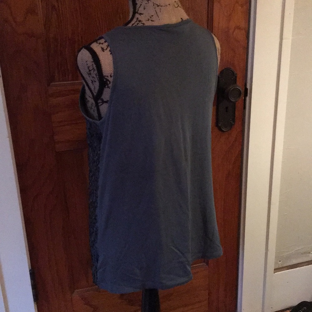 Tank - Picture 3 of 4